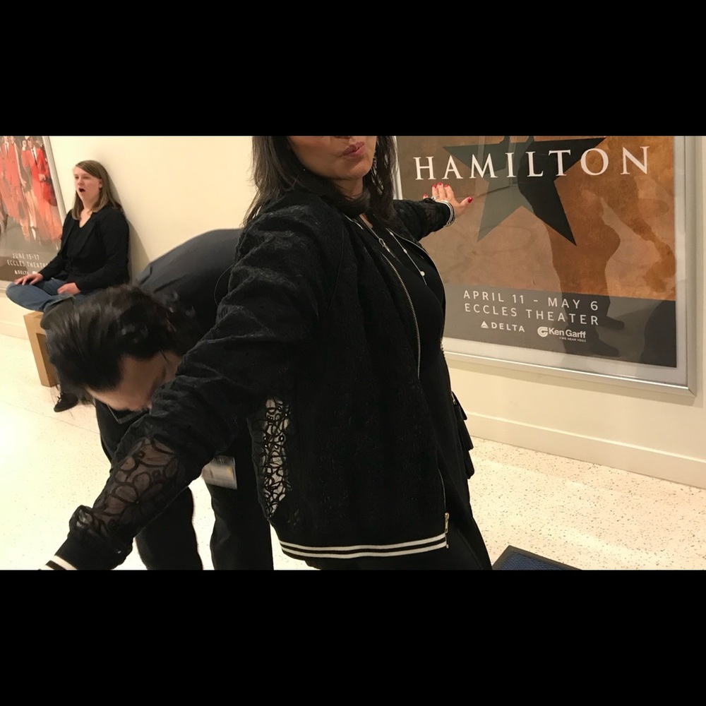 Women’s Harlowe &Graham jacket size Large